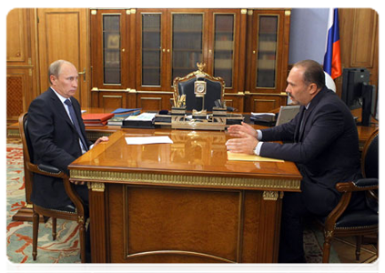 Prime Minister Vladimir Putin at a meeting with Ivanovo Region Governor Mikhail Men|21 july, 2011|20:11