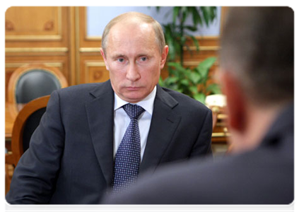 Prime Minister Vladimir Putin at a meeting with Ivanovo Region Governor Mikhail Men|21 july, 2011|20:11