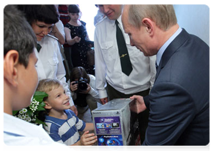 Prime Minister Vladimir Putin on a visit to Vityazi, a new residential complex for army servicemen in Balashikha, near Moscow|22 july, 2011|20:07