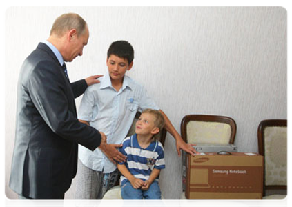 Prime Minister Vladimir Putin on a visit to Vityazi, a new residential complex for army servicemen in Balashikha, near Moscow|22 july, 2011|20:07