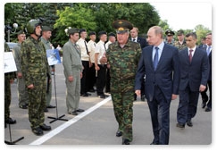 Vladimir Putin visits the independent operational division of the Interior Troops in the Moscow Region town of Balashikha