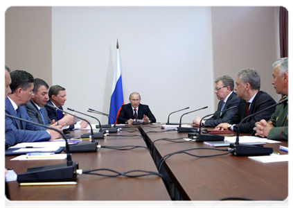 Prime Minister Vladimir Putin holding a meeting on the issue of defence procurement|26 july, 2011|20:35