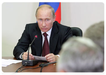 Prime Minister Vladimir Putin holding a meeting on the issue of defence procurement|26 july, 2011|20:35