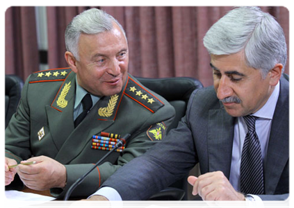 United Aircraft Building Corporation CEO Mikhail Pogosyan and First Deputy Minister of Defence and Chief of the General Staff of the Russian Armed Forces Nikolai Makarov at a meeting on the issue of defence procurement|26 july, 2011|20:35