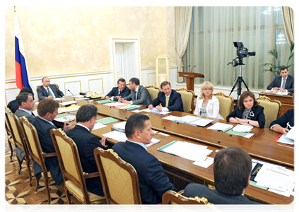 Prime Minister Vladimir Putin at a meeting of the Government Presidium|28 july, 2011|18:14