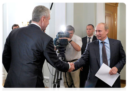 Prime Minister Vladimir Putin meeting with Moscow Mayor Sergei Sobyanin|29 july, 2011|15:27