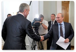 Prime Minister Vladimir Putin meets with Moscow Mayor Sergei Sobyanin