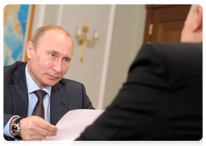 Prime Minister Vladimir Putin meets with Sergei Borisov, head of the OPORA Russia national organisation of small and medium business|29 july, 2011|16:35