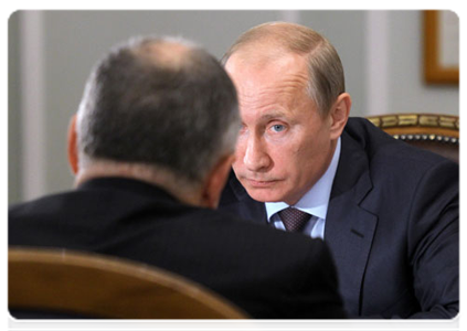 Prime Minister Vladimir Putin meets with Sergei Borisov, head of the OPORA Russia national organisation of small and medium business|29 july, 2011|16:35