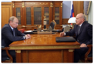 Prime Minister Vladimir Putin holds a working meeting with Irkutsk Region Governor Dmitry Mezentsev