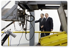 Prime Minister Vladimir Putin visits the Joint Institute for Nuclear Research in Dubna