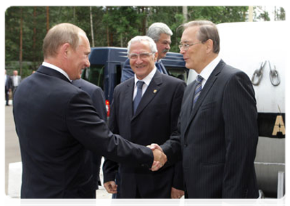 Prime Minister Vladimir Putin at the Joint Institute for Nuclear Research in Dubna|5 july, 2011|17:09