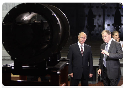 Prime Minister Vladimir Putin at the Joint Institute for Nuclear Research in Dubna|5 july, 2011|17:09