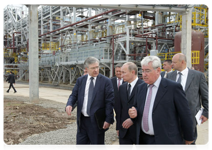 Prime Minister Vladimir Putin visits the Kirishinefteorgsintez production association|8 july, 2011|16:39