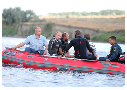 Prime Minister Vladimir Putin scuba diving in the Taman Gulf following a visit to a nearby archaeological site|10 august, 2011|20:05