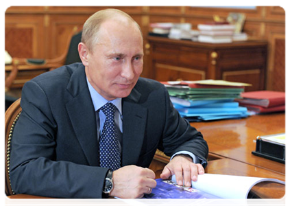 Prime Minister Vladimir Putin meeting with Nikolai Fyodorov, head of the Institute of Socio-Economic and Political Studies|11 august, 2011|11:11