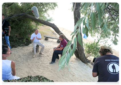 Prime Minister Vladimir Putin  giving an interview to the My Planet TV network during his trip to the Taman Peninsula|10 august, 2011|12:08