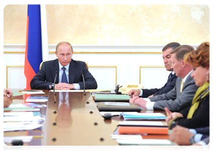 Prime Minister Vladimir Putin chairs a Government Presidium meeting|11 august, 2011|19:08