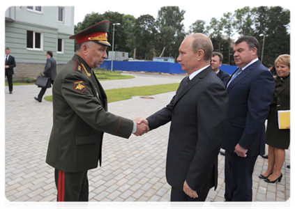 Prime Minister Vladimir Putin visiting the Osinovaya Roshcha neighbourhood|12 august, 2011|19:15