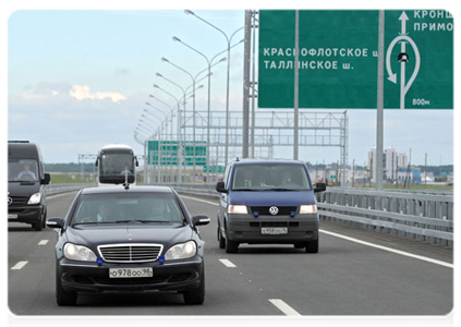 Prime Minister Vladimir Putin touring flood control complex in St Petersburg|12 august, 2011|19:55