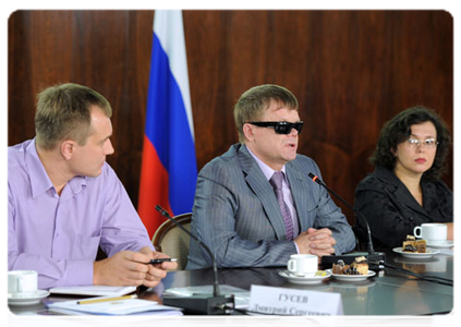Natalya Prisetskaya, president of the regional public association Katyusha (a support group for parents with disabilities and their families); Vladimir Vshivtsev, vice-president of the National Society for Visually Impaired  People; and Dmitry Gusev, head of a Yekaterinburg activist group supporting people with disabilities|19 august, 2011|15:40