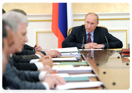 Prime Minister Vladimir Putin chairs a meeting of the Government Presidium|2 august, 2011|17:52