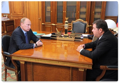 Prime Minister Vladimir Putin meets with Head of the Federal Agency for the Development of State Border Infrastructure (Rosgranitsa) Dmitry Bezdelov