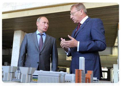 Prime Minister Vladimir Putin on a visit to Moscow State University of Civil Engineering|24 august, 2011|16:11