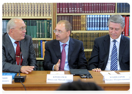 Rector of Lomonosov Moscow State University Viktor Sadovnichy, Rector of Saint Petersburg State University Nikolai Kropachev and Rector of the Financial University under the Government of the Russian Federation Mikhail Eskindarov|24 august, 2011|16:27