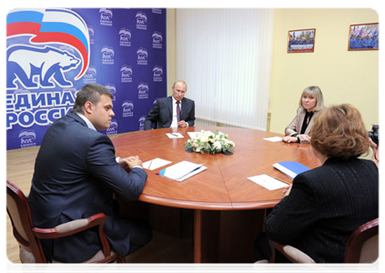 Prime Minister Vladimir Putin meeting with winners of the Popular Front primaries in the Smolensk Region and receiving members of the public at the community liaison office of the United Russia party chairman|25 august, 2011|21:39