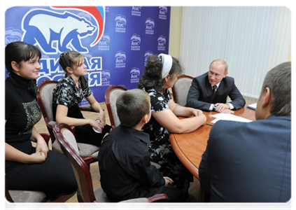 Prime Minister Vladimir Putin meeting with winners of the Popular Front primaries in the Smolensk Region and receiving members of the public at the community liaison office of the United Russia party chairman|25 august, 2011|22:42