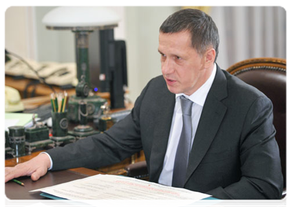 Minister of Natural Resources and the Environment Yuri Trutnev at a meeting with Prime Minister Vladimir Putin|29 august, 2011|12:15