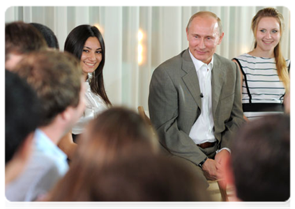 Председатель Правительства Российской Федерации В.В.Путин встретился с представителями молодёжных организаций Северо-Кавказского федерального округа|3 августа, 2011|16:44