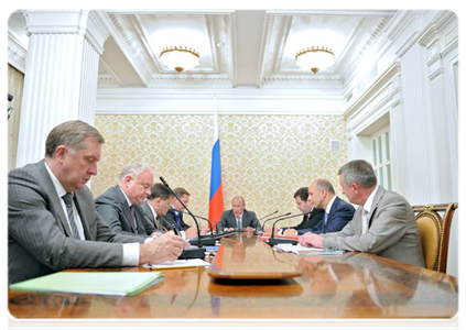 Prime Minister Putin at a meeting in Sochi on developing Russia’s border infrastructure|30 august, 2011|16:23