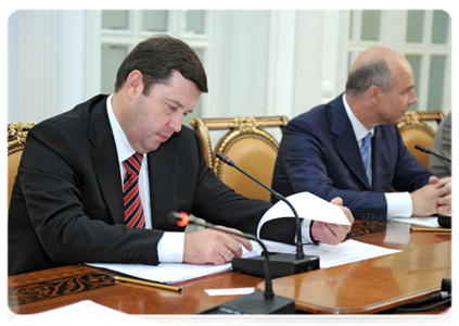 Head of the Federal Agency for the Development of State Border Infrastructure Dmitry Bezdelov at the meeting on developing Russia’s border infrastructure|30 august, 2011|16:23