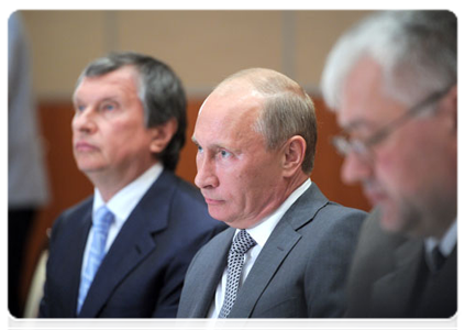 Prime Minister Vladimir Putin and Deputy Prime Minister Igor Sechin|30 august, 2011|18:41