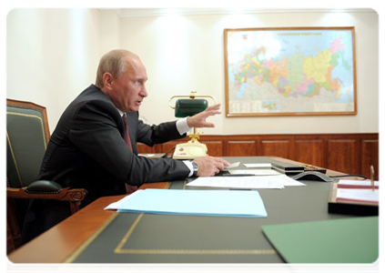 Prime Minister Vladimir Putin holding a videoconference on road building|31 august, 2011|16:44