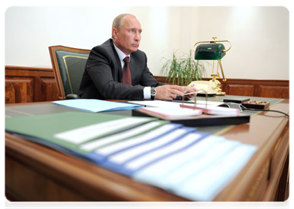 Prime Minister Vladimir Putin holding a videoconference on road building|31 august, 2011|16:45