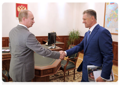 Prime Minister Vladimir Putin meets with head of the Udmurtian Republic Alexander Volkov|4 august, 2011|16:26