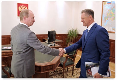 Prime Minister Vladimir Putin meets with Head of the Udmurtian Republic Alexander Volkov