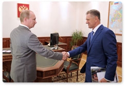 Prime Minister Vladimir Putin meets with Head of the Udmurtian Republic Alexander Volkov