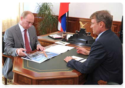 Prime Minister Vladimir Putin at  a meeting with Sberbank Chairman and CEO German Gref|5 august, 2011|11:18