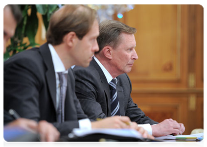 Deputy Prime Minister Sergei Ivanov and Deputy Industry and Trade Minister Denis Manturov at a meeting on flight safety in civil aviation|12 september, 2011|17:48