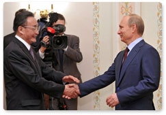 Prime Minister Vladimir Putin meets with Wu Bangguo, Chairman of the Standing Committee of the National People's Congress of China