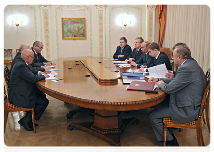 Prime Minister Vladimir Putin meets with Venezuela’s Planning and Finance Minister Jorge Giordani|14 september, 2011|21:42