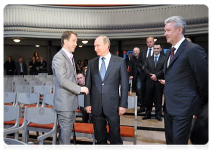 Prime Minister Vladimir Putin visits the State Theatre of Nations|15 september, 2011|17:22