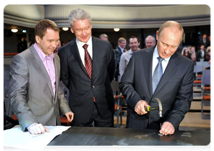 Prime Minister Vladimir Putin visits the State Theatre of Nations|15 september, 2011|17:22