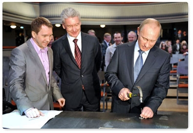 Prime Minister Vladimir Putin visits the State Theatre of Nations