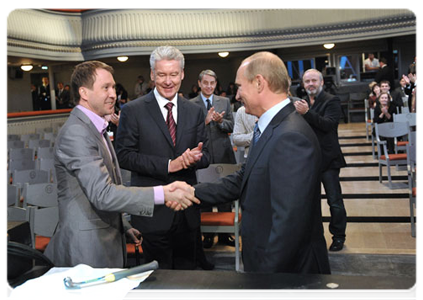 Prime Minister Vladimir Putin visits the State Theatre of Nations|15 september, 2011|17:46