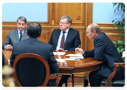 Prime Minister Vladimir Putin holding a meeting on the results of his talk with the participants of the national primary elections|15 september, 2011|18:42